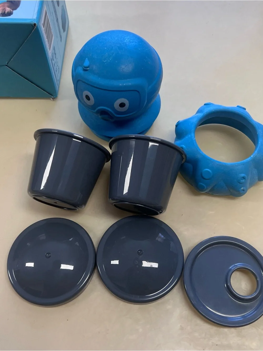NIB Multi-Functional Dog Enrichment Toy - Blue Octopus Design Frozen Treats